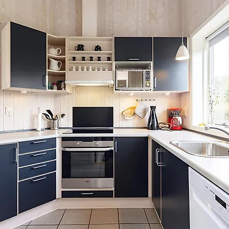 10 Person In Rudkobing-by Traum Spodsbjerg